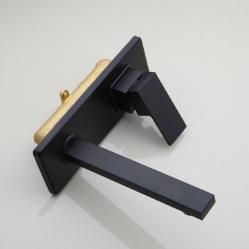 Elegante moderne zwarte kraan