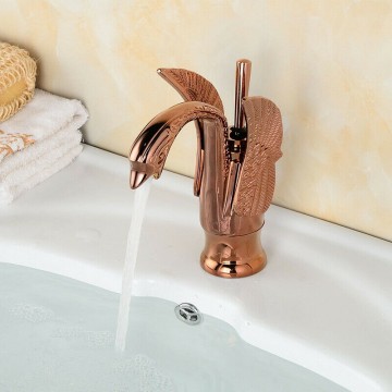 Elegante rose gouden kraan