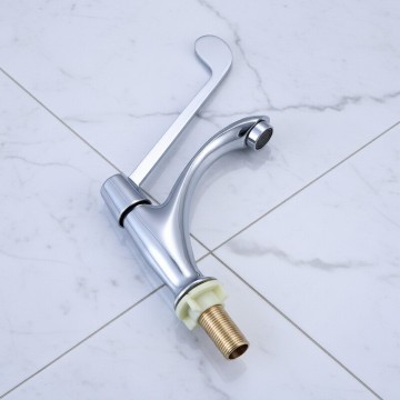 Elleboogkraan koud model chroom medische kraan 1