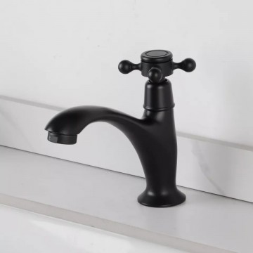 Enkel koud water kraan zwart