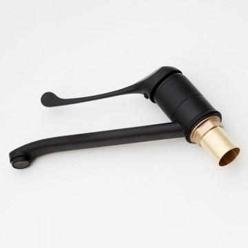 Fraaie zwarte wastafelkraan met elleboog bediening