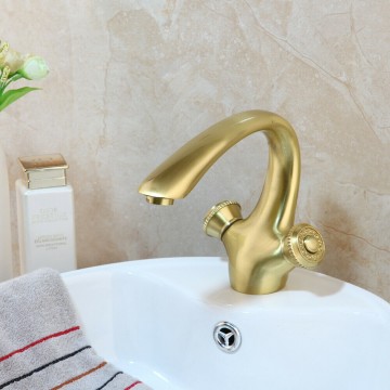 Gebogen kraan sunshine kleur