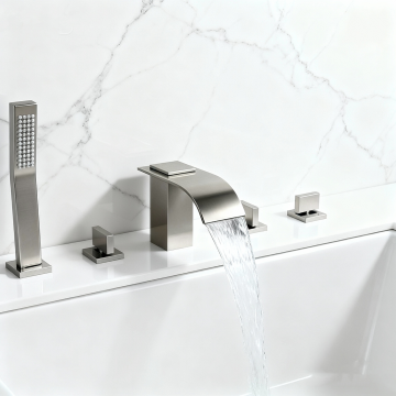 Geborsteld nikkel 5 delige waterval badkraan 4