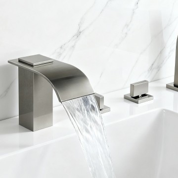 Geborsteld nikkel 5 delige waterval badkraan 6