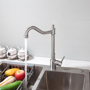 Geborsteld nikkel keukenkraan draaibaar  sfeer