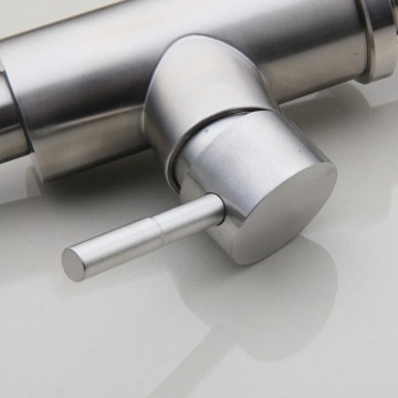 Geborsteld nikkel keukenkraan met uittrekbare sproeikop 3