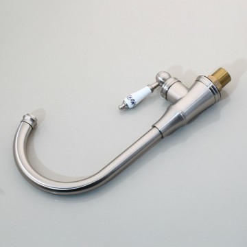 Geborsteld nikkel kraan draaibaar