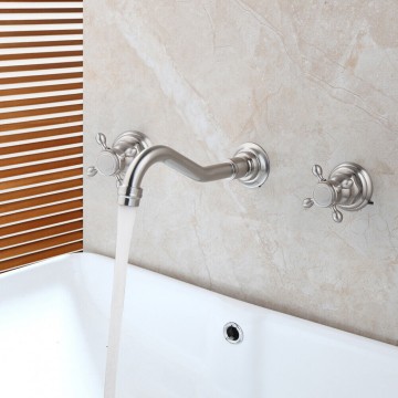 Geborsteld nikkel muurkraan n40