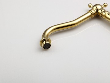 Gouden uitloop kraan