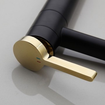 Goudkleurige bedieningshendel