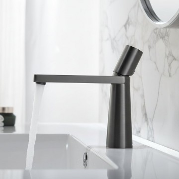 Gunmetalwastafelkraanmengkraan1