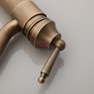 Hendel bronskleurige wastafelkraan