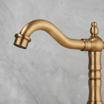 Hoge landelijke keuken wastafelmengkraan brons 3