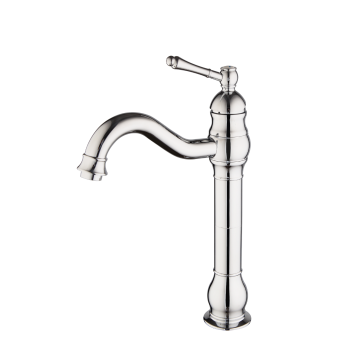 Hoge nostalgische chroom mengkraan