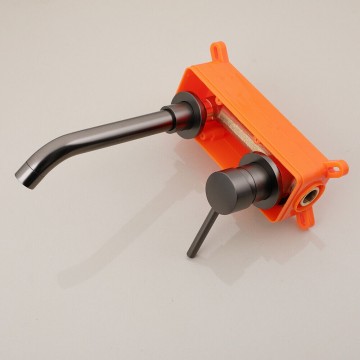 Inbouwkraan gun metal uitvoering