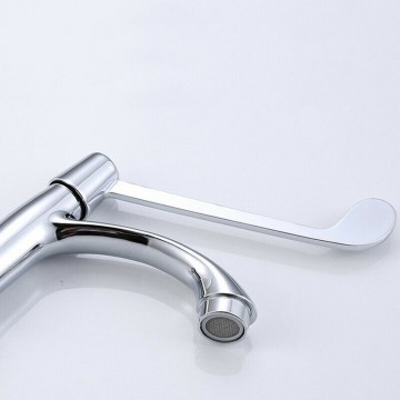 Kraan met elleboog bediening