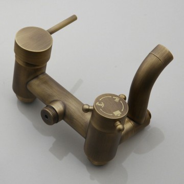 Kraan voor opbouw douche