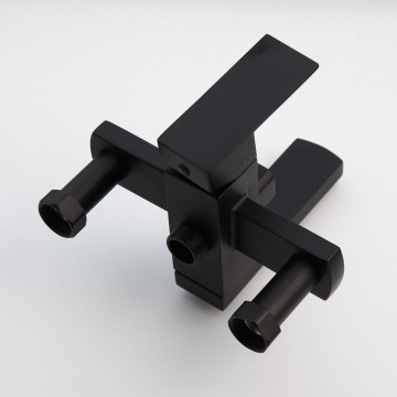 Kraan zwarte opbouw regendouche