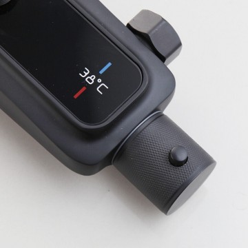 Kraan zwarte regendouche