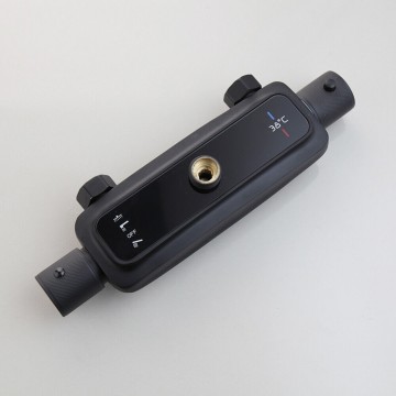 Kraanlijf zwarte regendouche