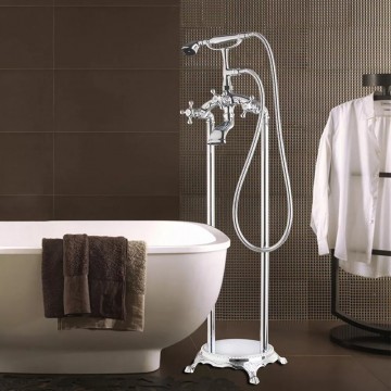 Landelijke chroom vrijstaande badkraan