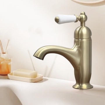 Landelijke geborsteld gouden mengkraan 1