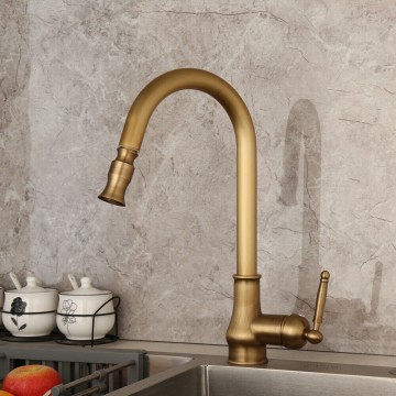 Landelijke keukenkraan brons