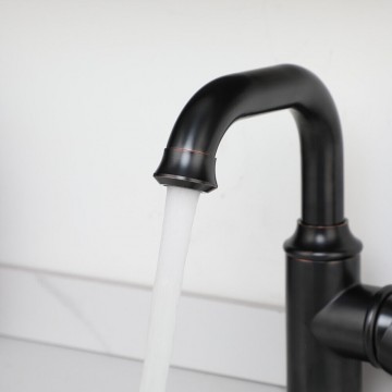 Landelijke olie bronskleurige wastafelkraan