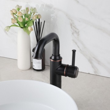 Landelijke wastafelkraan olie brons