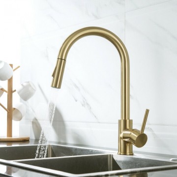 Mat gouden keuken kraan