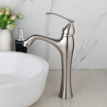 Mengkraan geborsteld nikkel