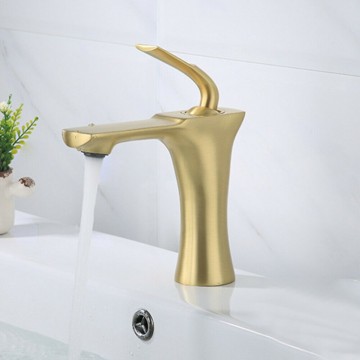 Mengkraan goud geborsteld