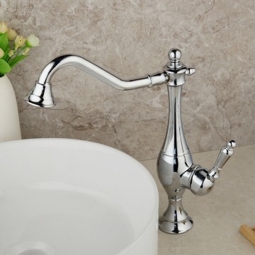 Mooie chroom wastafel mengkraan