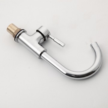 Mooie chroom wastafelkraan 1