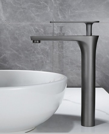 Mooie gun metal wastafelkraan hoog model