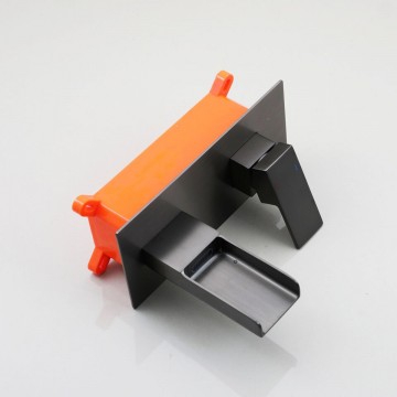 Mooie gun metal watervalkraan 0