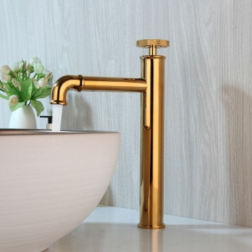 Mooie industriele wastafelkraan goud