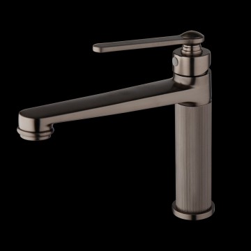 Mooie moderne gun metal meng kraan