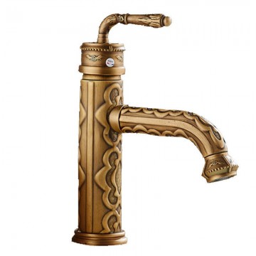 Mooie wastafelkraan bronskleurig