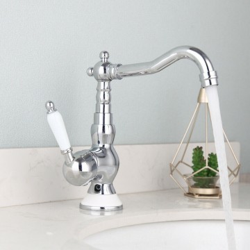 Mooie wastafelkraan mengkraan chroom landelijk