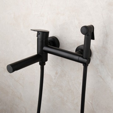 Mooie zwarte bidetsproeier mengkraan