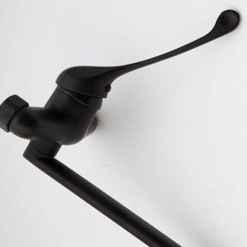 Mooie zwarte medische kraan mengkraan