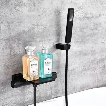 Mooie zwarte waterval badkraan