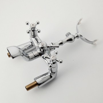 Nostalgische badkraan chroom