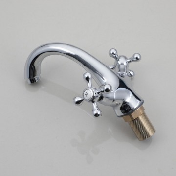 Nostalgische chroom wastafelkraan 2