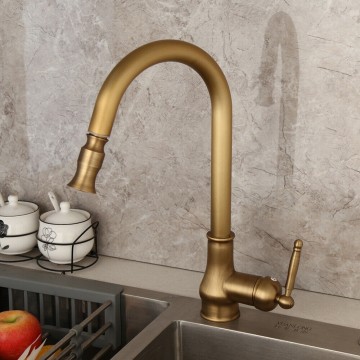 Nostalgische keukenkraan