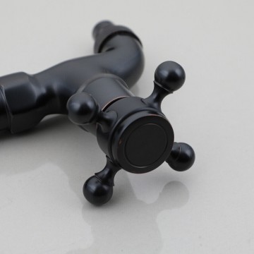 Olie brons muurkraan 0