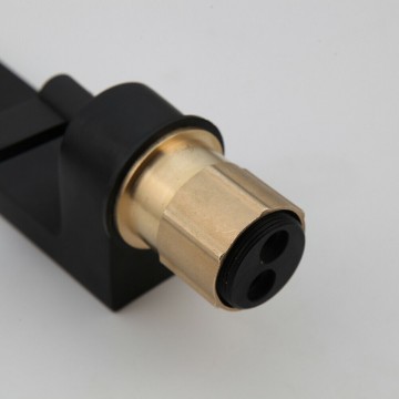 Onderzijde mengkraan zwart