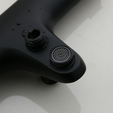 Perlator zwarte badkraan thermostatisch