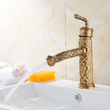 Retro wastafelkraan bronskleurig